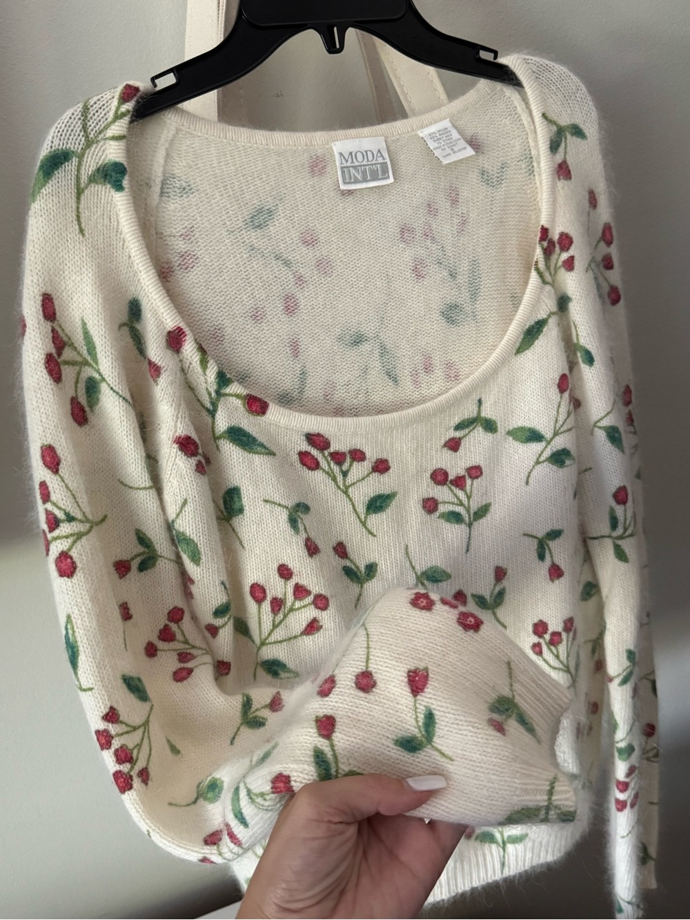 Vintage angora Moda international berry fuzzy sweater